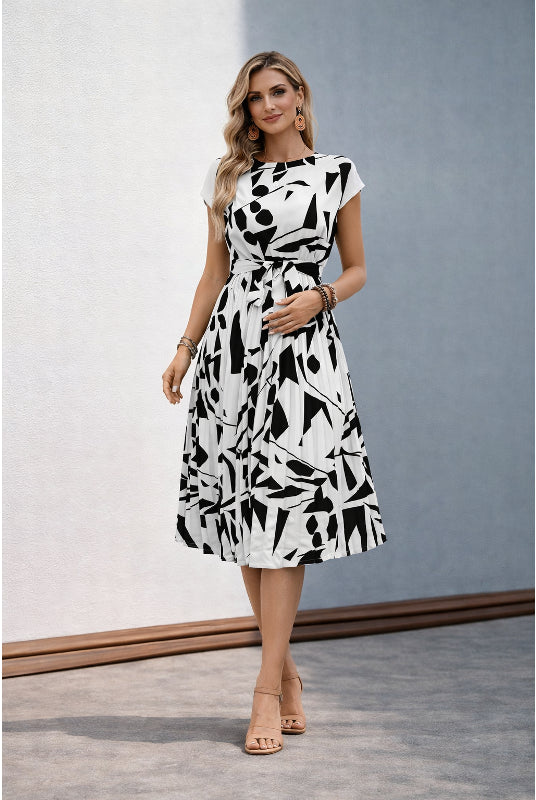 Wrinkly But Stylish Maternity Dress