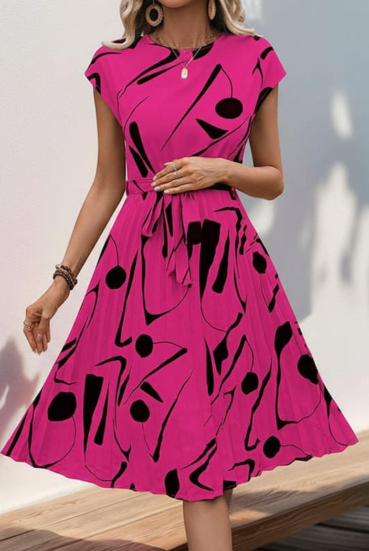 Wrinkly But Stylish Maternity Dress