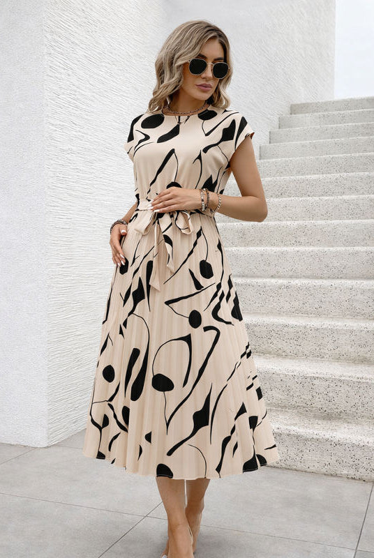 Wrinkly But Stylish Maternity Dress