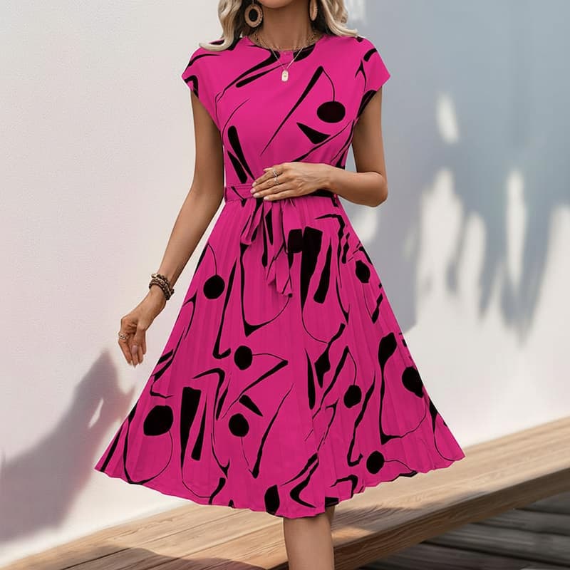 Wrinkly But Stylish Maternity Dress